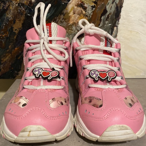 Limited Edition Skechers x Line Friends Pink Choco Sneakers - Picture 5 of 13